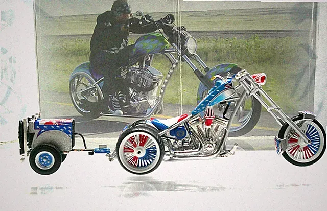 2005 OCC CHOPPER CUSTOM TRIKE MILLER WELDER BIKE 1:18 SCALE