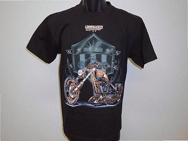 NEW AMERICAN CHOPPER LIBERTY BIKE graphic tee Youth M Medium Size 10/12 Shirt